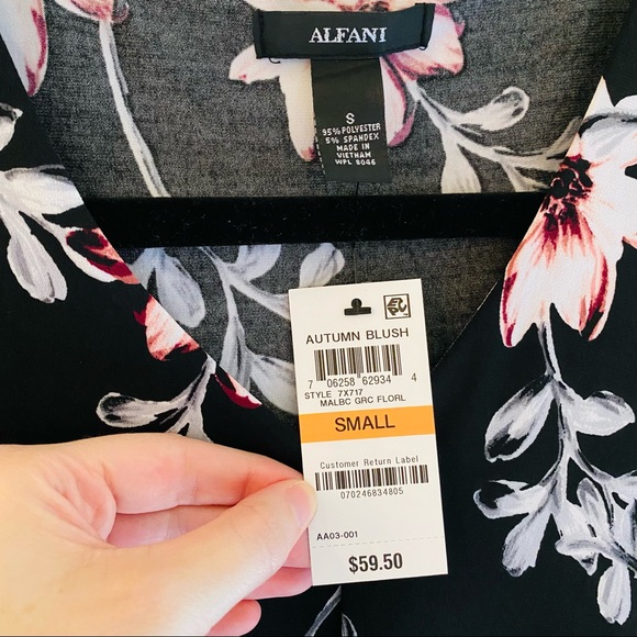 *Alfani size small floral top NWT - Picture 5 of 5